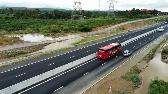 Hướng giải quyết nếu cao tốc Phan Thiết - Dầu Giây tiếp tục bị ngập nước