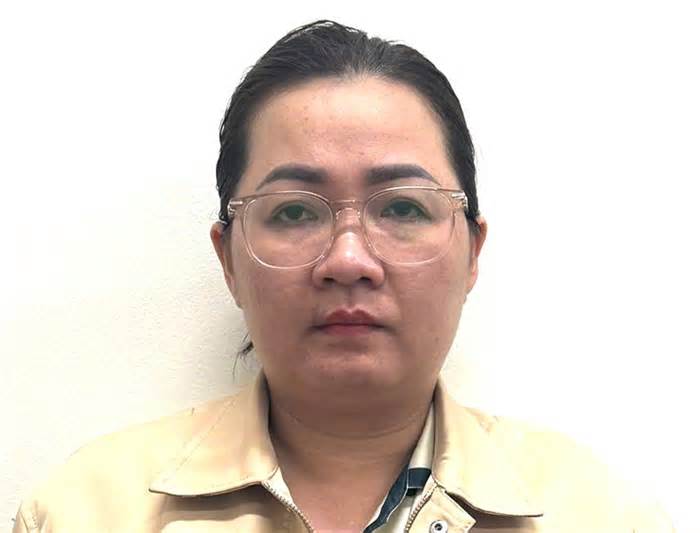 Bốn người bị cáo buộc lừa 'chạy án' 4 tỷ đồng