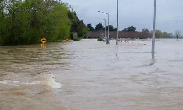 New Zealand: Queenstown ban bố tình trạng khẩn cấp do mưa lớn