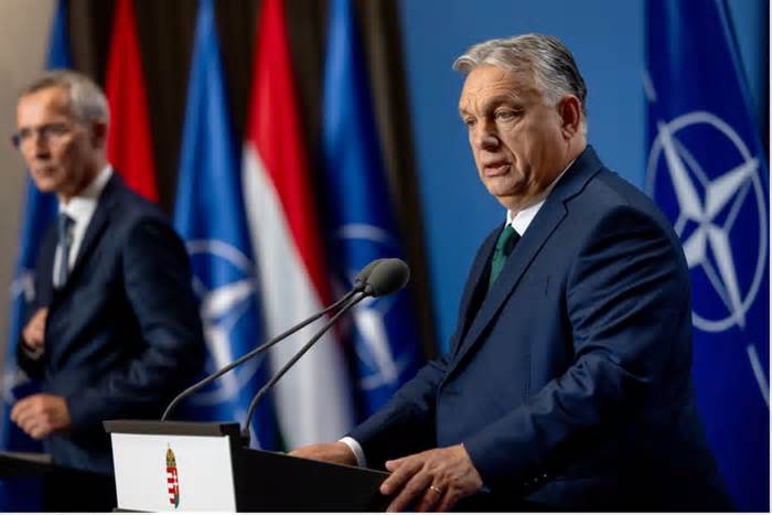 Thủ tướng Hungary cảnh báo NATO rời xa mục đích phòng thủ ban đầu, khả năng rơi vào nguy cơ tự diệt vong