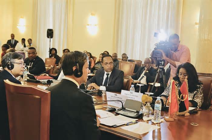 Kỳ họp thứ VII Ủy ban liên Chính phủ Việt Nam – Angola