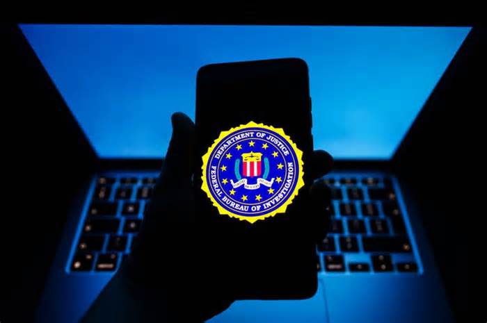 Tin tặc 'thả' mã độc vào mạng máy tính của Cục Điều tra liên bang Mỹ