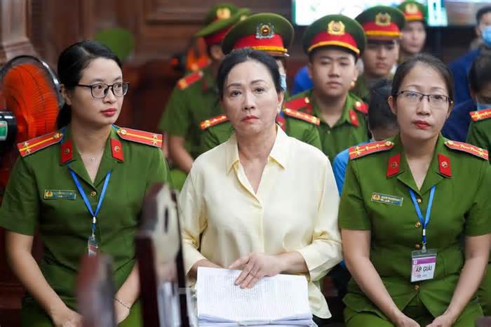 Ngày mai, toà xét hỏi bị cáo Trương Mỹ Lan và Nguyễn Cao Trí