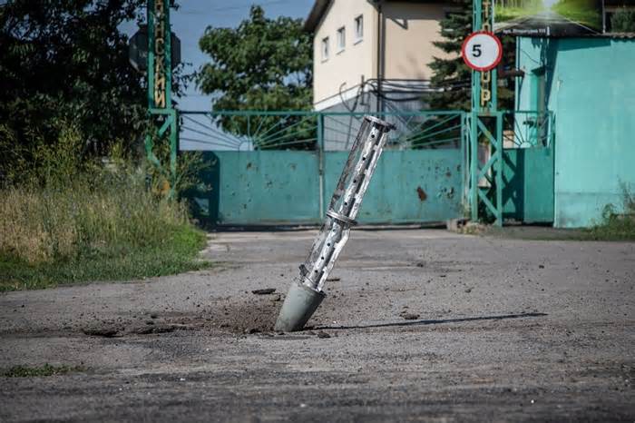 Tình hình Ukraine: Trung tâm Donetsk bị tấn công, Nga đã có cách ‘hóa giải’ đạn chùm?