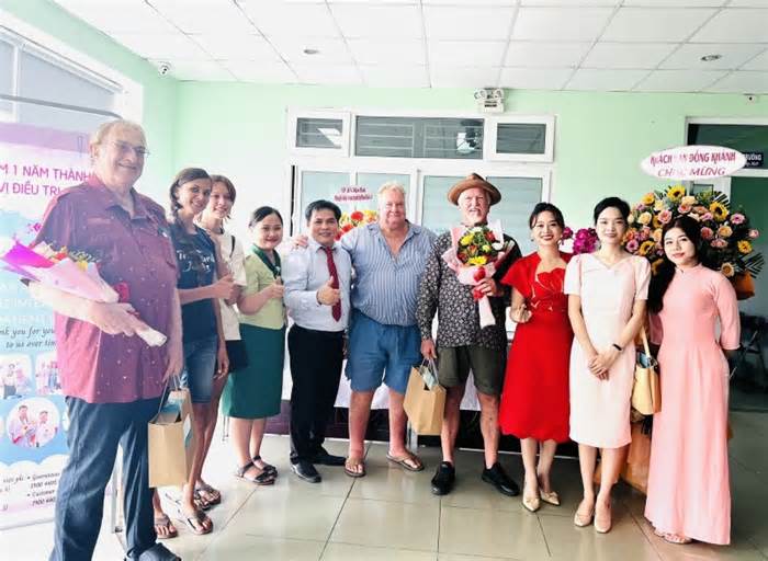 Một bệnh viện ở Quảng Nam được khám cho người nước ngoài