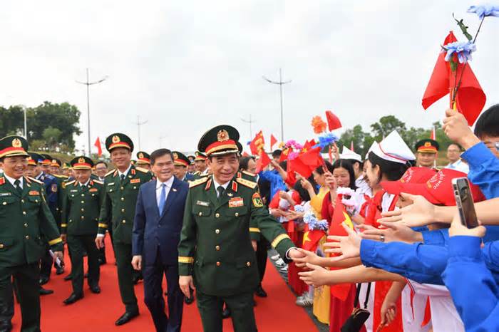 Đại tướng Phan Văn Giang dự nhiều hoạt động ý nghĩa tại Trung Quốc