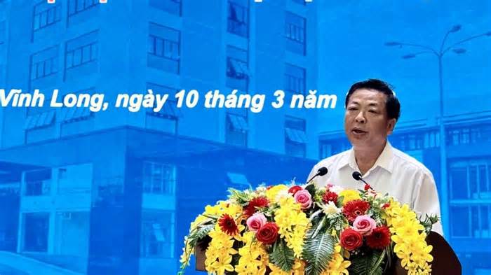 Bộ trưởng Trần Hồng Minh thăm, làm việc với Trường Đại học Xây dựng Miền Tây