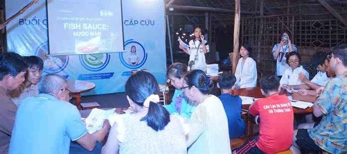 Lớp học đặc biệt giữa sông Hậu