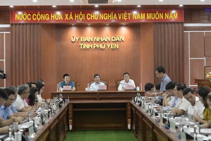 Thành phố Tuy Hòa hỗ trợ nơi ở, đi lại cho các vận động viên tham dự Tiền Phong Marathon 2024 tại Phú Yên