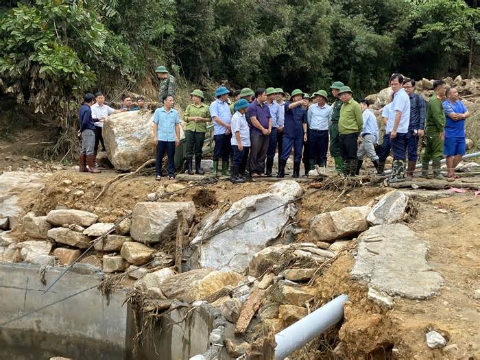 Phó Thủ tướng kiểm tra công tác khắc phục hậu quả sau lũ ống tại Sa Pa