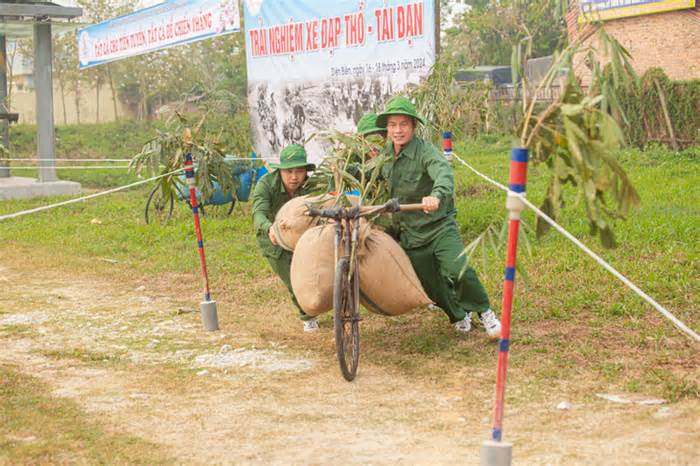 Diễu binh, diễu hành kỷ niệm 70 năm Chiến thắng Điện Biên Phủ