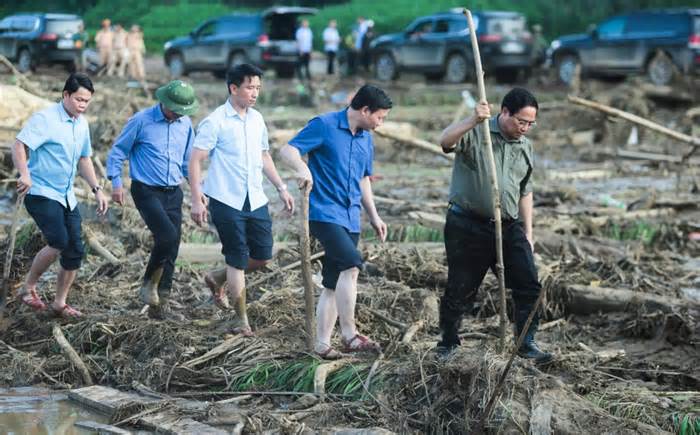 Thủ tướng tặng bằng khen trưởng thôn Làng Nủ, Kho Vàng và Chủ tịch xã Mường Hum