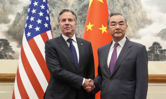 Ngoại trưởng Mỹ - Trung gặp mặt, cảnh báo nguy cơ quan hệ 'lao dốc'