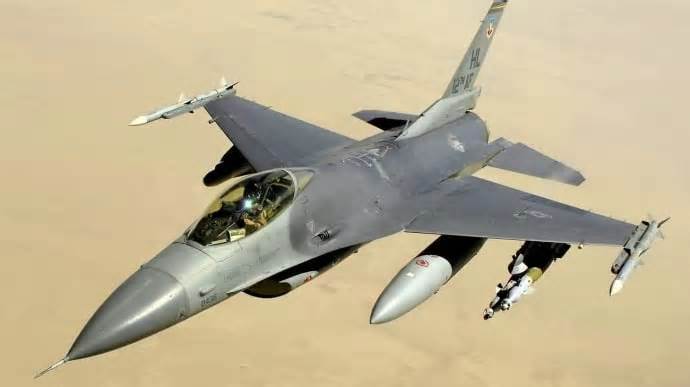 Báo Mỹ: Máy bay chiến đấu F-16 khó thay đổi cục diện chiến trường