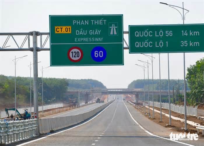 Sáng nay khánh thành cao tốc Dầu Giây - Phan Thiết và Mai Sơn - quốc lộ 45