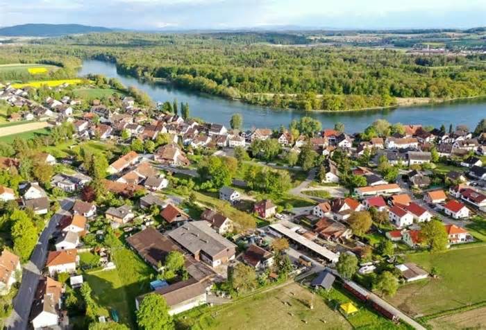 Thành phố 'hai quốc tịch' giữa lòng châu Âu