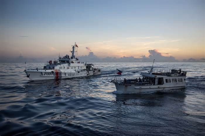 Trung Quốc tố tàu khu trục Mỹ xâm nhập lãnh hải trái phép