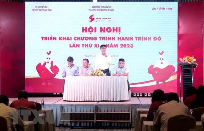 Chương trình Hành trình Đỏ đặt mục tiêu tiếp nhận 120.000 đơn vị máu