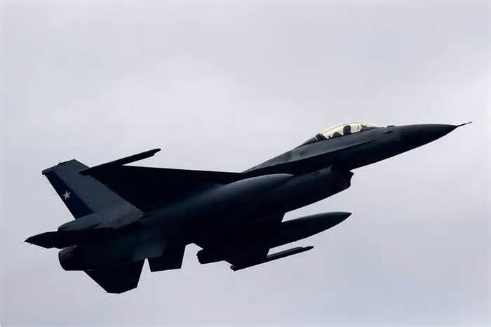 Mỹ nâng cấp 36 máy bay chiến đấu F-16 cho Không quân Chile