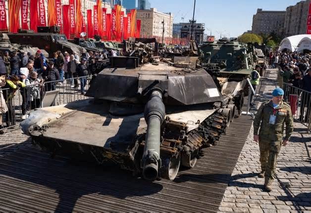 Xe tăng Abrams “bất khả chiến bại” của Mỹ đang gục ngã trước Nga