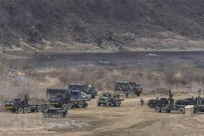 Hàn Quốc và Mỹ lên kế hoạch tập trận bắn đạn thật quy mô lớn
