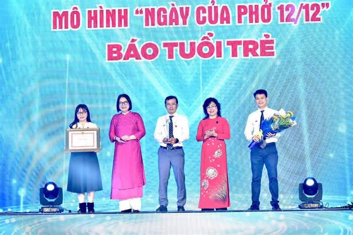 'Ngày của phở 12-12' nhận giải thưởng Hồ Hảo Hớn