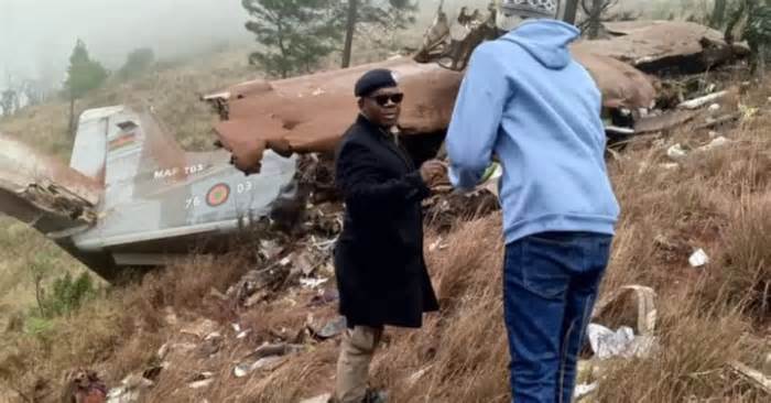 Tìm thấy mảnh vỡ máy bay chở Phó Tổng thống Malawi, không ai sống sót