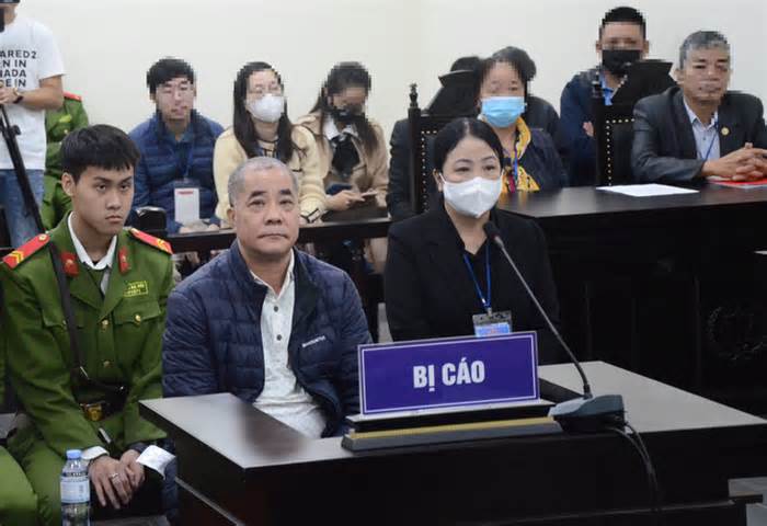 Vợ chồng cựu phó chánh văn phòng Sở TN-MT Hà Nội hầu tòa vụ lừa ba khu đất phố Bà Triệu