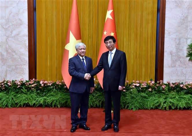 Làm sâu sắc mối quan hệ giữa MTTQ Việt Nam và Chính hiệp Trung Quốc