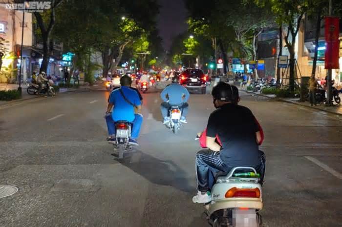Hà Nội: Cảnh sát 141 tóm gọn ‘quái xế’ nẹt pô, lạng lách