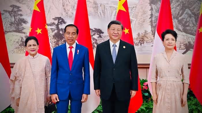 Tổng thống Indonesia thăm Trung Quốc, ký kết nhiều thỏa thuận hợp tác