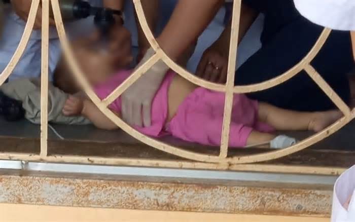 Bé gái 11 tháng tuổi tử vong do sốc phản vệ sau 2 mũi tiêm