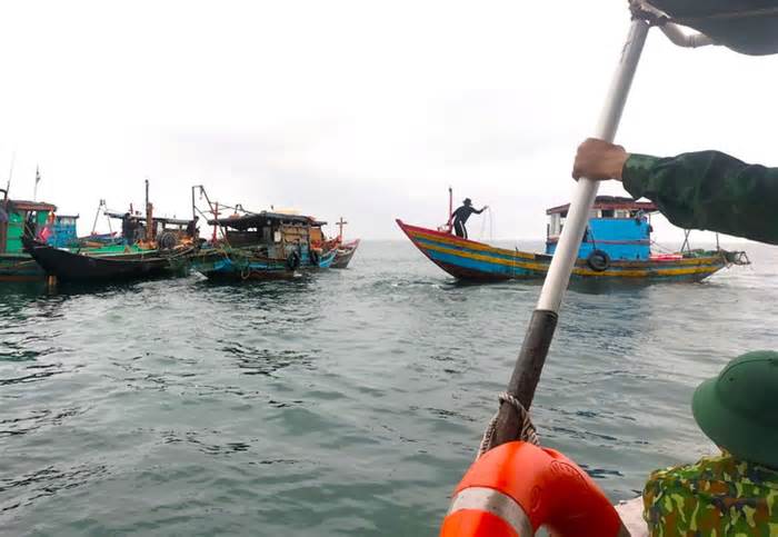 Cặp vợ chồng ở Hà Tĩnh nghi đi đánh cá mất tích trên biển