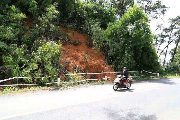 Đèo Cùi Chỏ ở Đắk Nông có dấu hiệu lan rộng sạt trượt