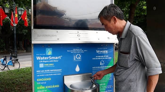 Người dân 'khát' nước sạch khi nhiều trụ nước miễn phí ngưng chảy