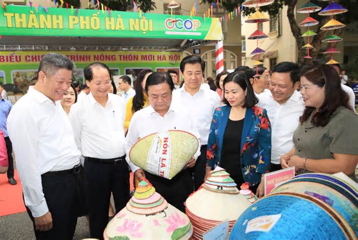 Bộ trưởng Lê Minh Hoan: 'Kết quả xây dựng nông thôn mới của Hà Nội truyền cảm hứng cho tôi'
