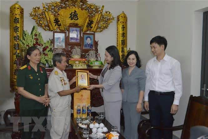 Phó Chủ tịch nước Võ Thị Ánh Xuân thăm, làm việc tại Quảng Ninh