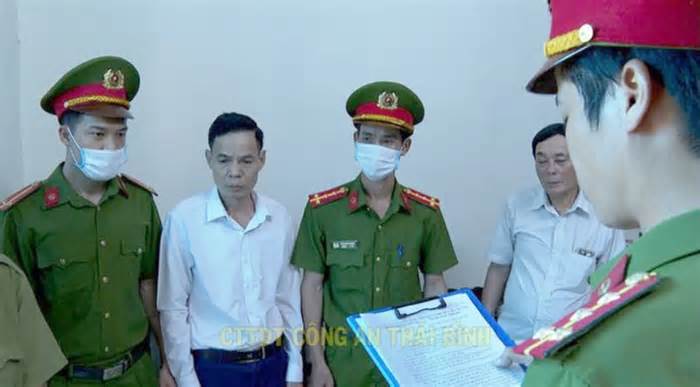 Khởi tố chủ tịch xã và thuộc cấp ở Thái Bình 'rút ruột' ngân sách