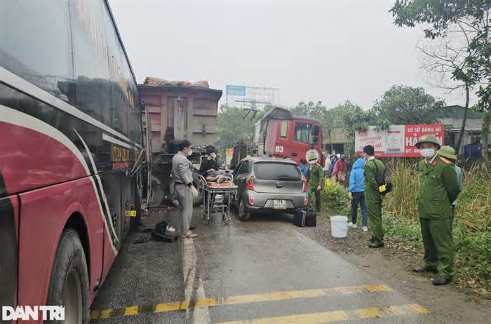 Tai nạn liên hoàn tại Nghệ An, 2 người thương vong