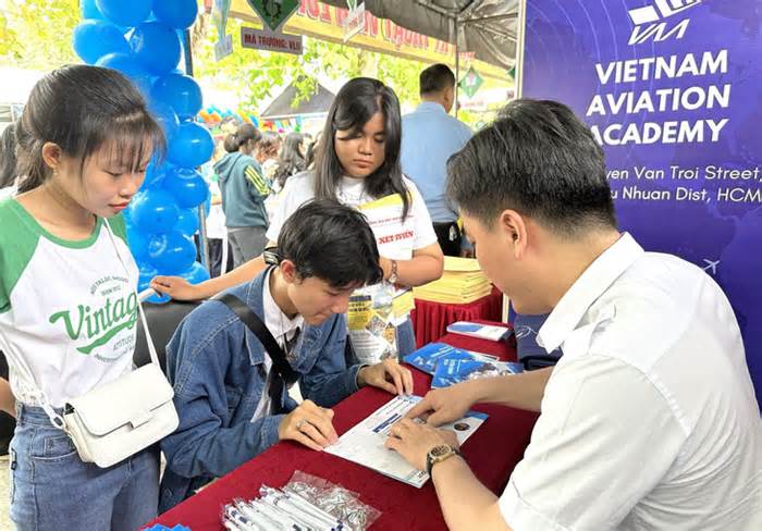 500 học bổng đào tạo nhân lực cho sân bay Long Thành