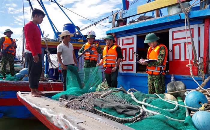 Điểm tên các tỉnh có nhiều tàu cá vi phạm khai thác hải sản bất hợp pháp