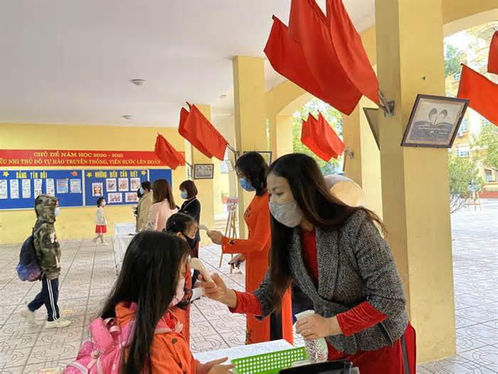 Tuyển sinh đầu cấp ở Hà Nội trong tháng 7-2023