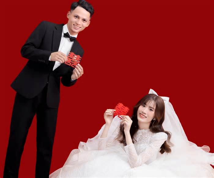 Chú rể đi cấp cứu trước ngày cưới, cô dâu ở Nam Định vào viện làm điều bất ngờ