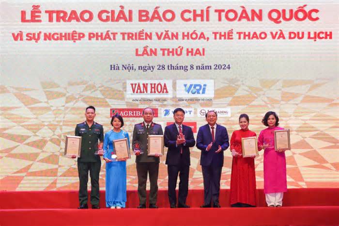 Trao 94 giải thưởng báo chí Vì sự nghiệp phát triển Văn hóa, Thể thao và Du lịch