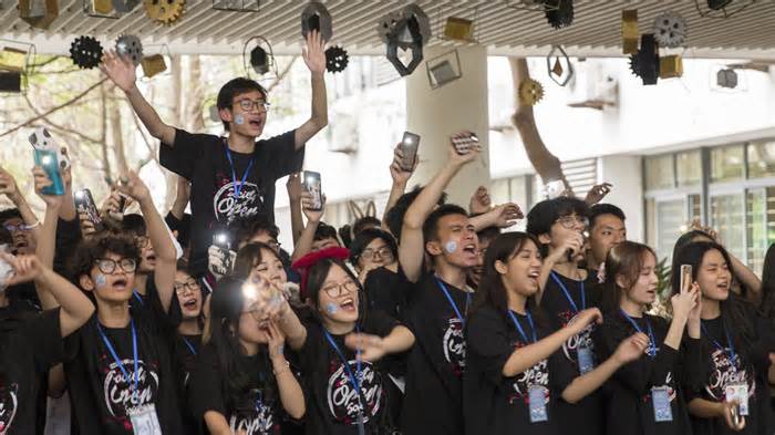 Những học sinh tổ chức sự kiện khoa học thu hút hàng nghìn khách tham dự