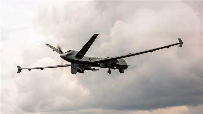 Mỹ điều thêm UAV tới hiện trường vụ rơi máy bay ở Biển Đen