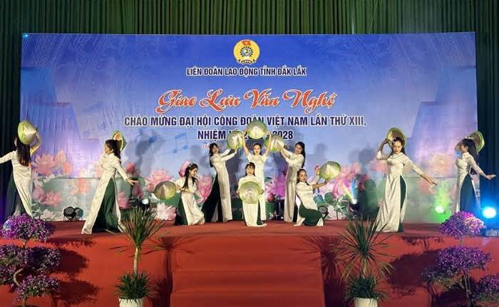 Đắk Lắk tổ chức văn nghệ chào mừng Đại hội XIII Công đoàn Việt Nam