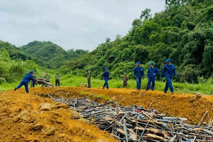 Lào Cai thu hồi, tiêu hủy hơn 11.000 vũ khí quân dụng, thô sơ