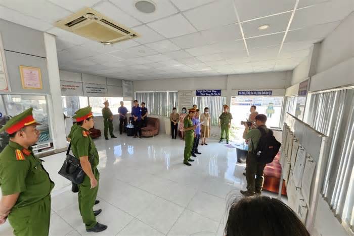 Hai lãnh đạo trung tâm đăng kiểm ở Bình Thuận bị bắt