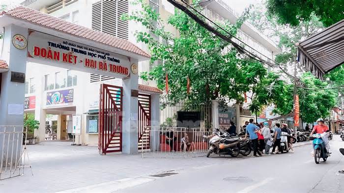 Tuyển sinh lớp 10 tại Hà Nội: Những lưu ý đặc biệt khi đăng kí xét tuyển nguyện vọng 'tràn'